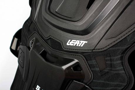 Защита тела Leatt Chest Protector 5.5 Pro, черная S-XL